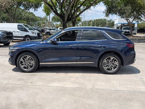 Used 2024 Genesis GV70 2.5T w/ Select Package AWD/4WD image 8
