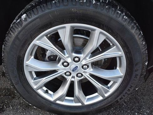 Used 2023 Ford Explorer XLT w/ Equipment Group 202A image 49