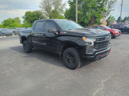 Used 2024 Chevrolet Silverado 1500 LT Trail Boss AWD/4WD image 2