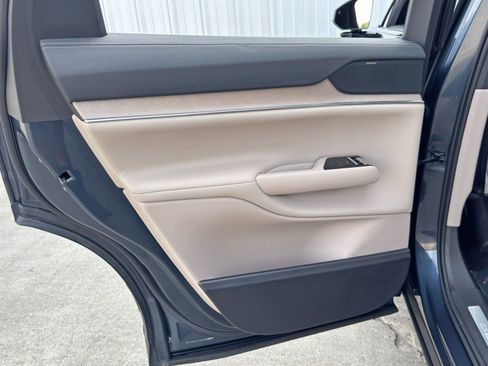 Used 2025 Volvo EX90 Ultra image 42