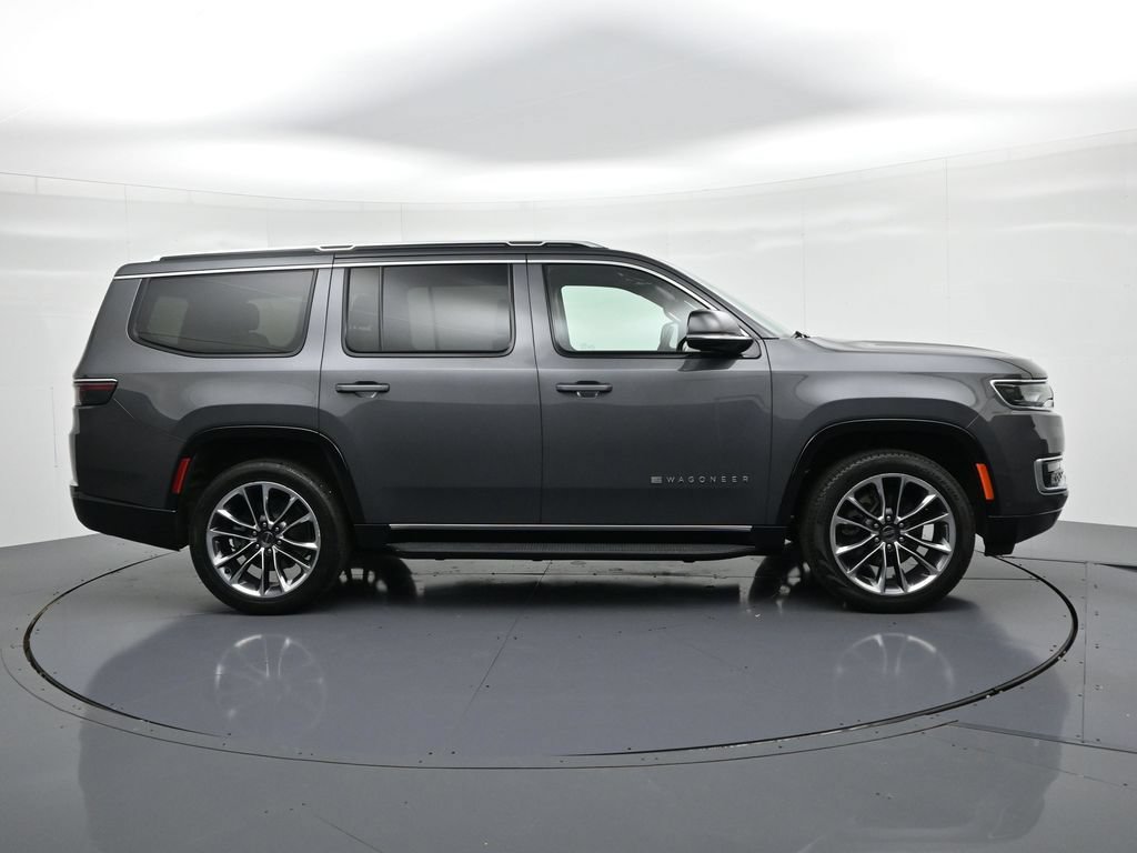 Used 2023 Jeep Wagoneer Series II w/ Premium Group I AWD/4WD image 5