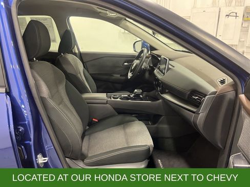 Used 2022 Nissan Rogue SV image 23