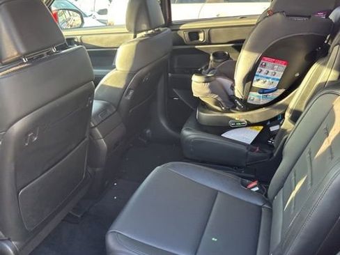 Used 2024 Hyundai Santa Fe Calligraphy image 29