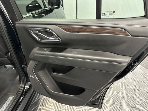 Used 2022 Chevrolet Tahoe LT RWD image 17