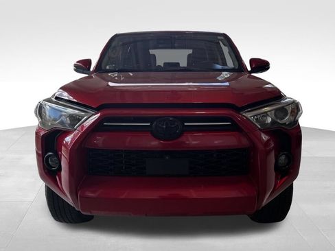 Used 2023 Toyota 4Runner SR5 Premium w/ SR5 Premium Package AWD/4WD image 2