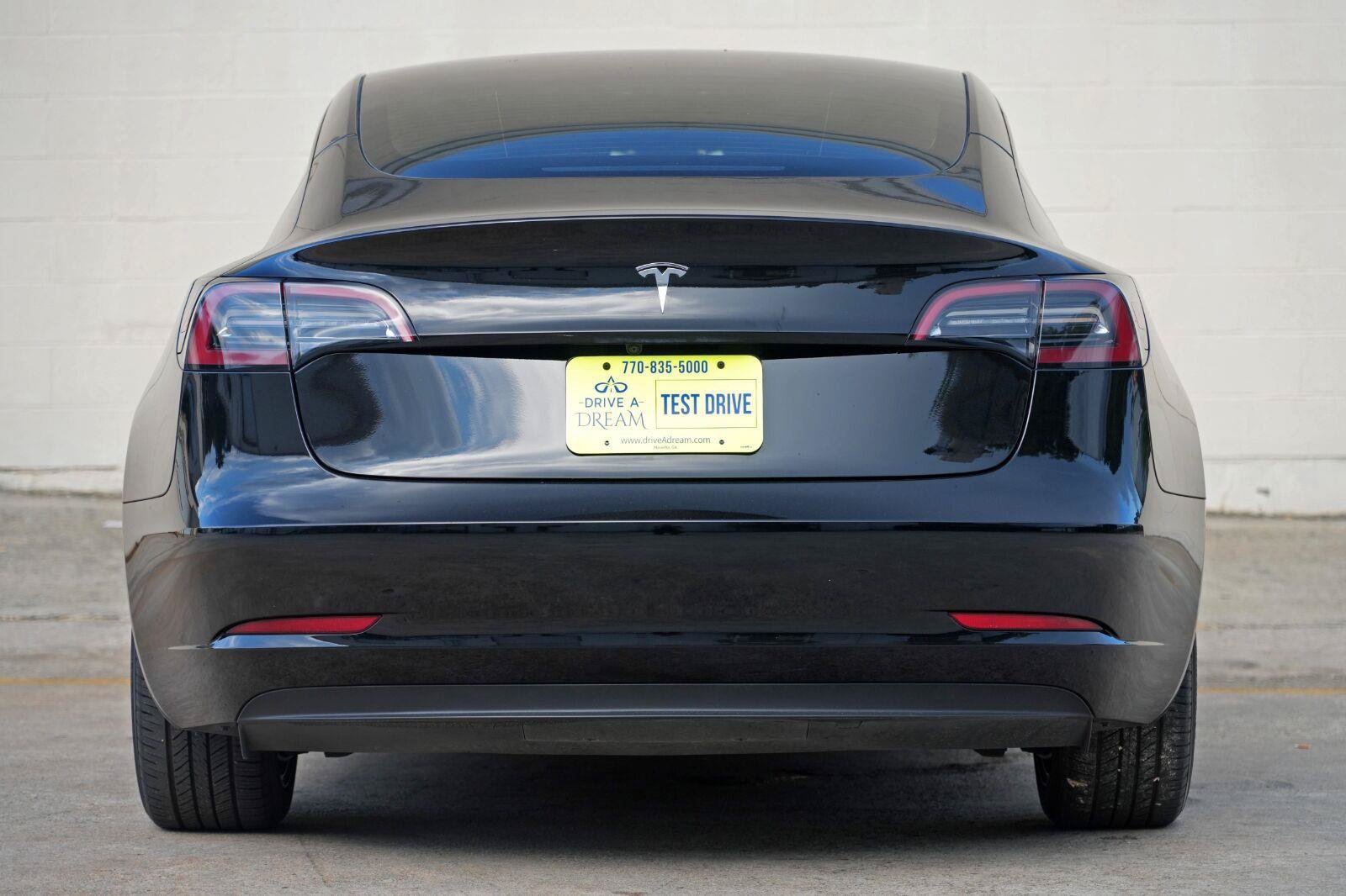 Used 2023 Tesla Model 3 Standard Range RWD image 11