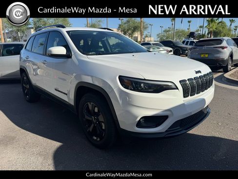Used 2019 Jeep Cherokee Latitude Plus AWD/4WD image 1