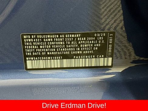 Used 2025 Volkswagen GTI SE FWD image 32