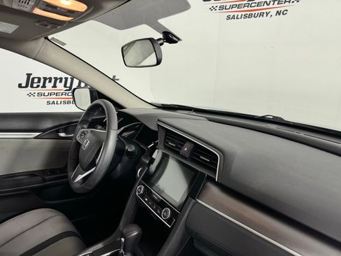 Used 2018 Honda Civic EX image 34