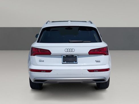Used 2018 Audi Q5 2.0T Premium Plus w/ Premium Plus Package AWD/4WD image 10