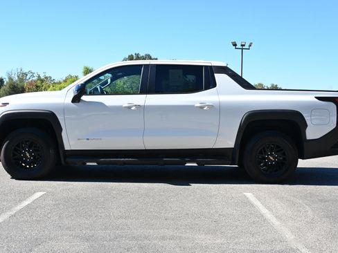 Used 2024 Chevrolet Silverado EV W/T image 6