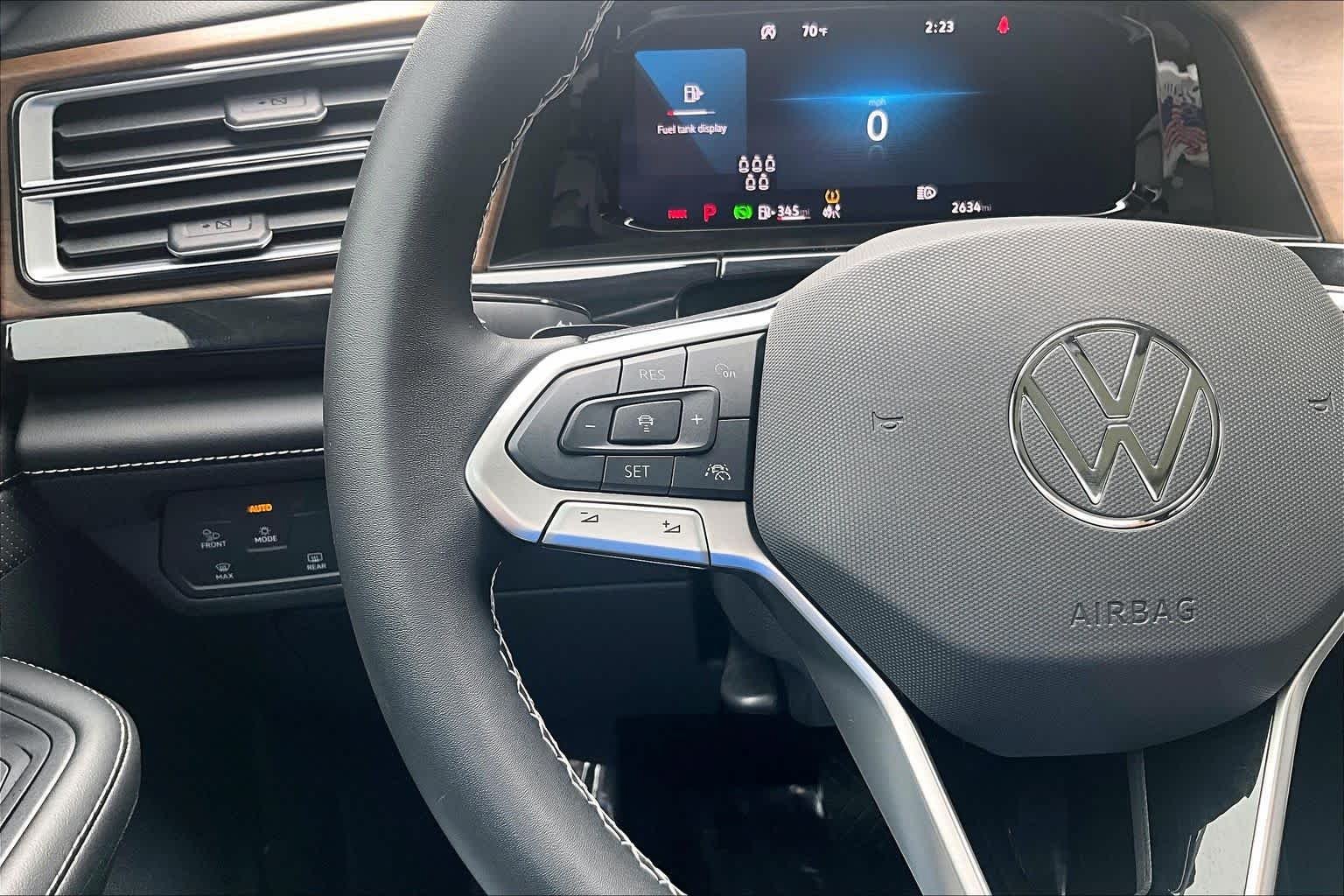 New 2026 Volkswagen Atlas SE FWD image 24