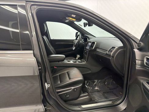 Used 2018 Jeep Grand Cherokee Limited image 14