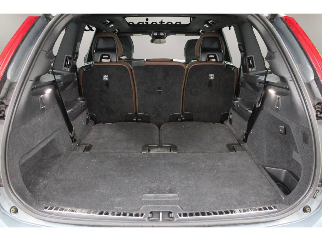Certified 2023 Volvo XC90 B6 Plus AWD/4WD image 32