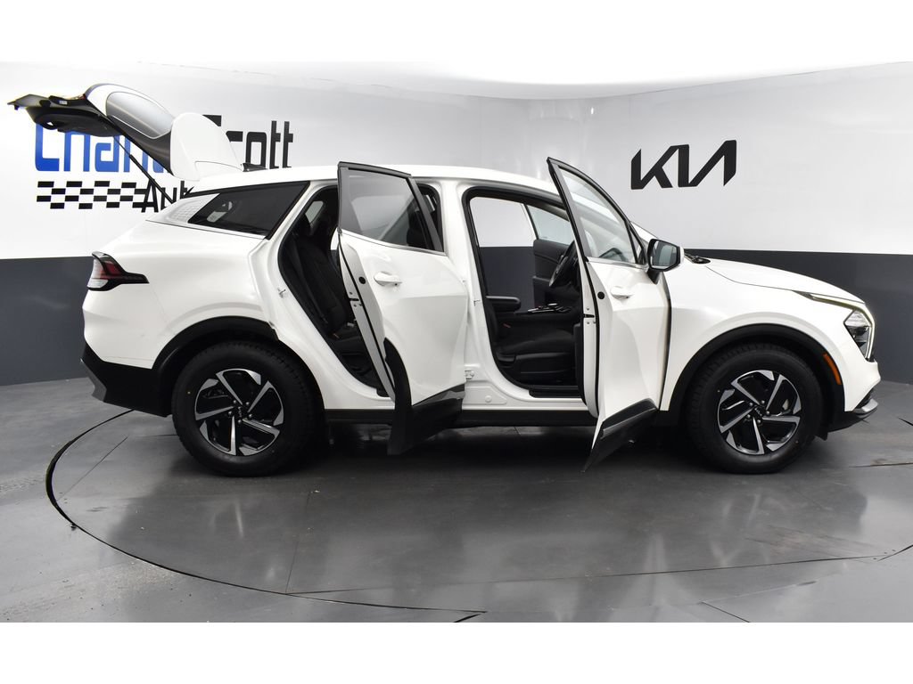Used 2023 Kia Sportage LX FWD image 28