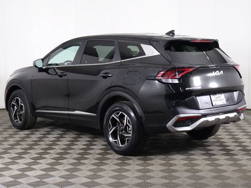 Used 2023 Kia Sportage LX AWD/4WD image 7