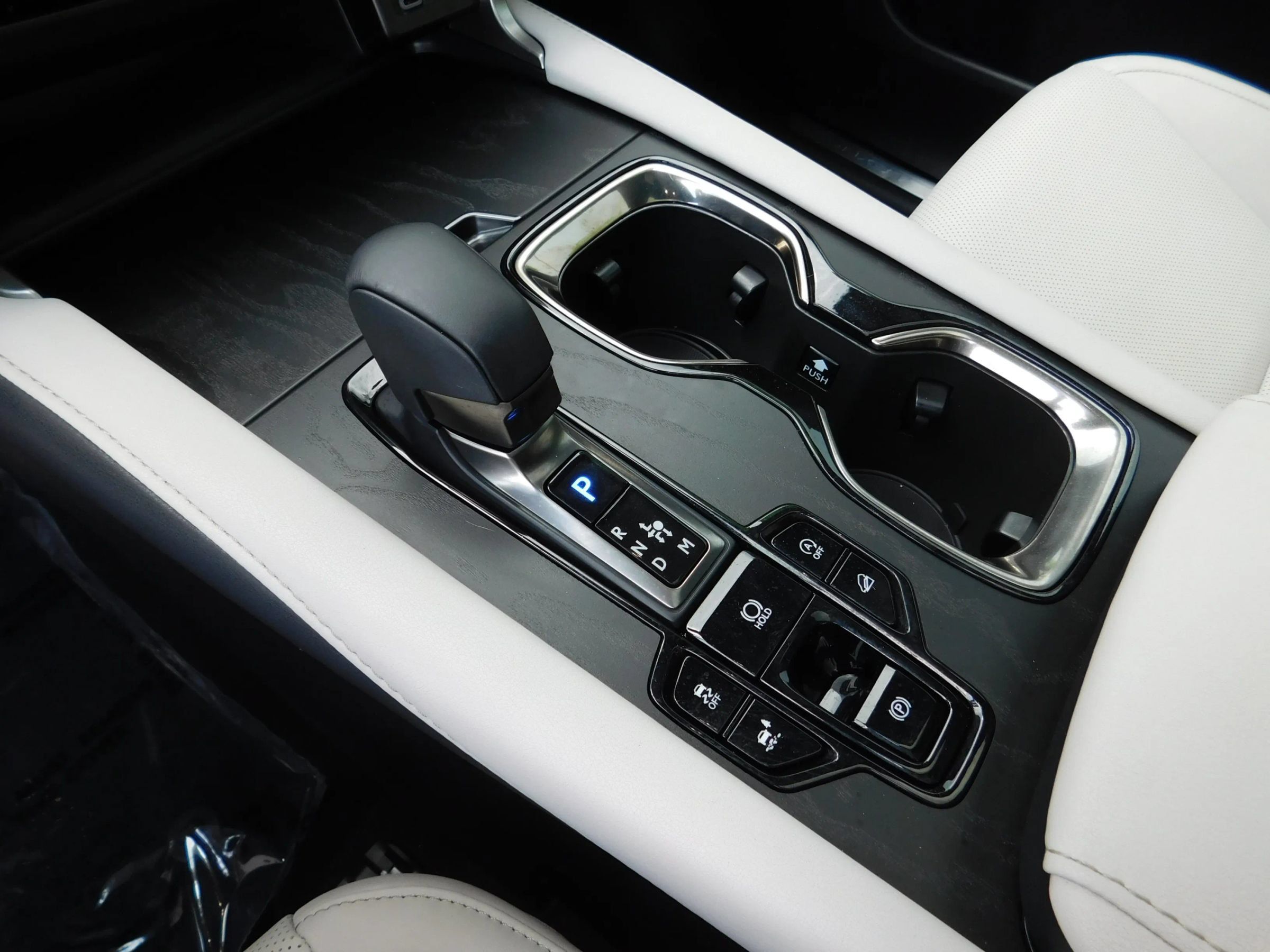 Used 2023 Lexus RX 350 Premium w/ Accessory Package AWD/4WD image 22