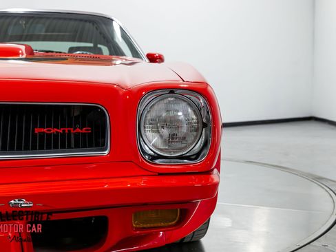 Used 2013 Chevrolet Camaro SS w/ SS Performance Package image 43