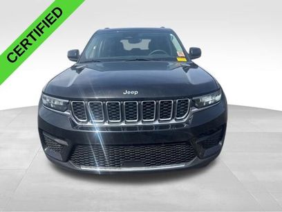 Used 2023 Jeep Grand Cherokee Laredo w/ Luxury Tech Group I