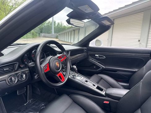 Used 2019 Porsche 911 Turbo S AWD/4WD image 10