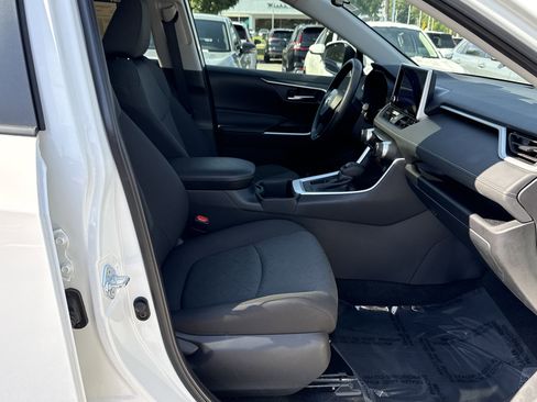Used 2024 Toyota RAV4 XLE w/ Convenience Package FWD image 34