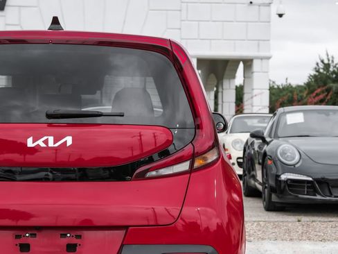 Used 2022 Kia Soul LX w/ Technology Package FWD image 48
