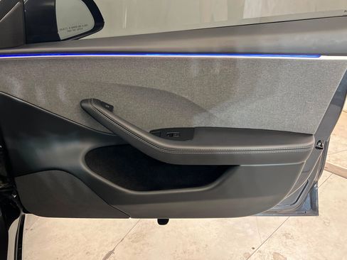 Used 2025 Tesla Model 3 Standard image 23