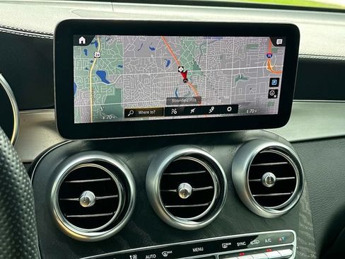 Certified 2022 Mercedes-Benz GLC 43 AMG 4MATIC image 29