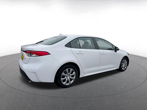 Used 2025 Toyota Corolla LE FWD image 12