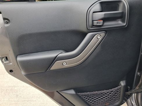 Used 2017 Jeep Wrangler Unlimited Sport w/ Quick Order Package 24S image 13