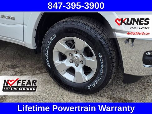 Used 2025 RAM 1500 Big Horn AWD/4WD image 13
