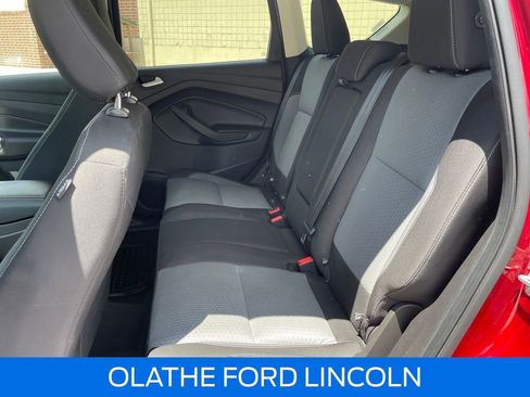 Certified 2019 Ford Escape SE FWD image 22