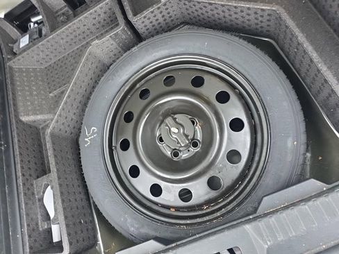 Used 2023 Ford Edge SEL w/ Convenience Package image 13