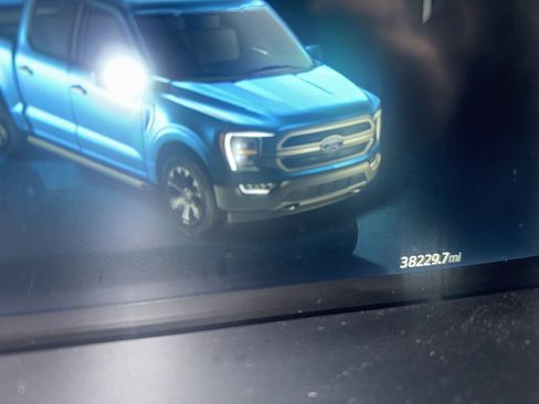 Used 2023 Ford F150 Lariat w/ Equipment Group 502A High image 7