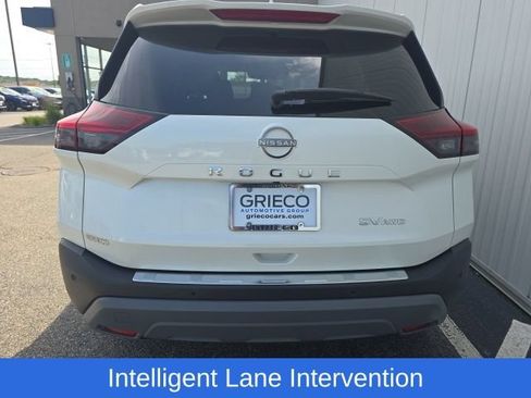 Used 2023 Nissan Rogue SV AWD/4WD image 6