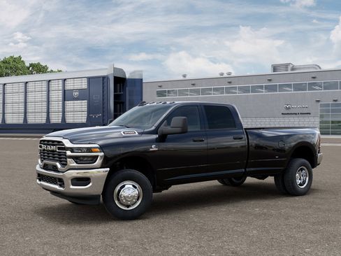 New 2026 RAM 3500 Tradesman AWD/4WD image 31