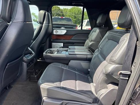 Used 2023 Lincoln Navigator L Reserve w/ Equipment Group 201A AWD/4WD image 17