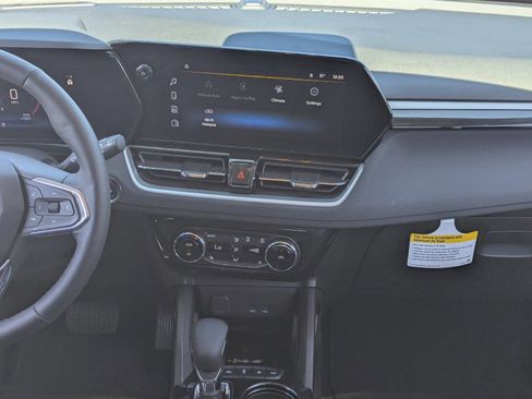 Certified 2026 Chevrolet TrailBlazer LT w/ Convenience Package AWD/4WD image 17