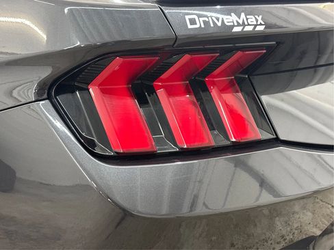 Used 2024 Ford Mustang Premium image 33