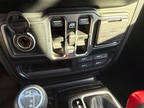 Certified 2019 Jeep Wrangler Unlimited Sport S image 26