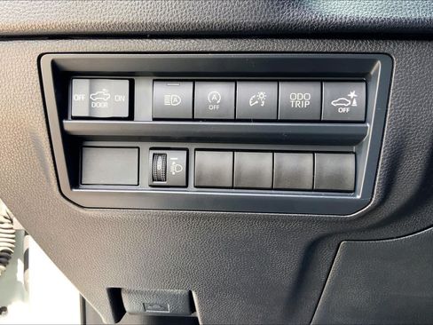 Used 2024 Toyota Tundra SR5 w/ SR5 Convenience Package AWD/4WD image 33