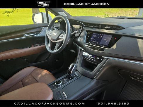 Certified 2025 Cadillac XT5 Sportv w/ Technology Package AWD/4WD image 20