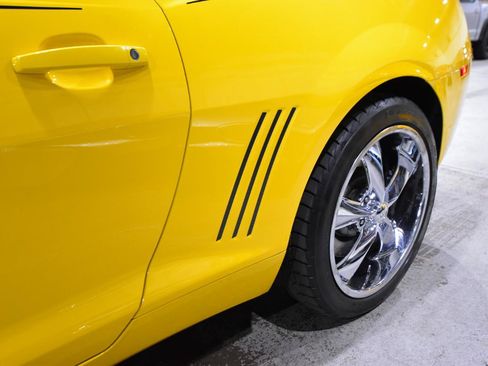 Used 2010 Chevrolet Camaro SS w/ RS Package RWD image 7