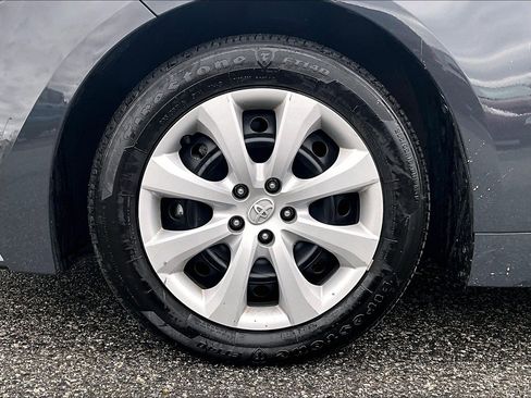 Used 2024 Toyota Corolla LE image 9