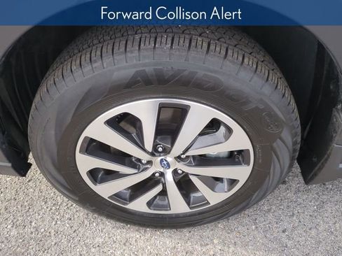 Used 2025 Subaru Outback Premium w/ Popular Package #1A image 13