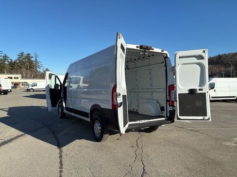 Used 2023 RAM ProMaster 2500 FWD image 13