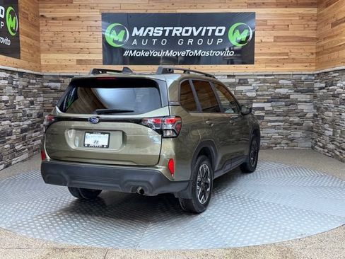 Used 2025 Subaru Forester Premium w/ Convenience Package #1 AWD/4WD image 8