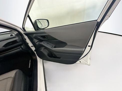 Used 2024 Subaru Crosstrek 2.0i Premium image 30