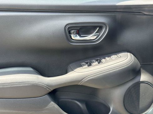Certified 2024 Honda HR-V EX-L image 16