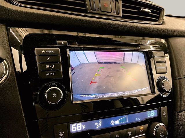 Used 2018 Nissan Rogue SV AWD/4WD image 21